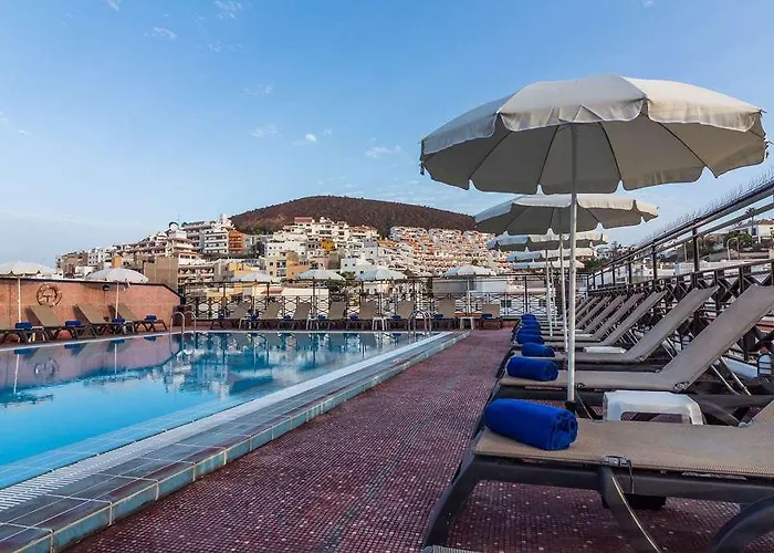 فندق Reveron Plaza