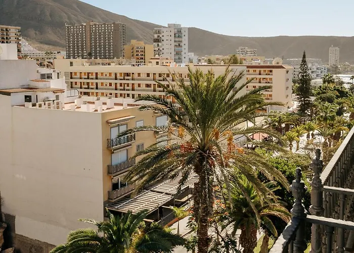 فندق Reveron Plaza