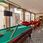 Reveron Plaza Лос Кристианос