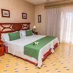 Reveron Plaza Отель 4*