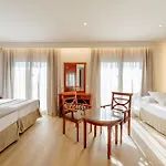 Hotel Reveron Plaza