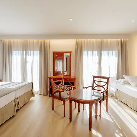 Hotel Reveron Plaza