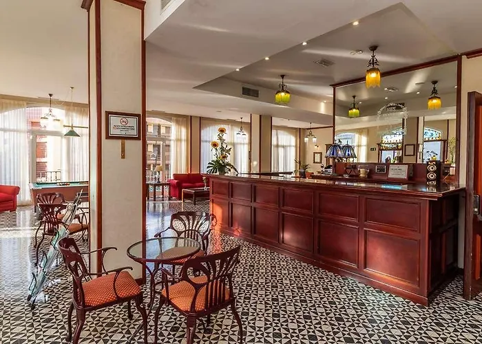 Reveron Plaza Отель 4*