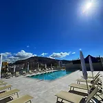 Reveron Plaza 酒店 洛斯克里斯蒂亚诺斯