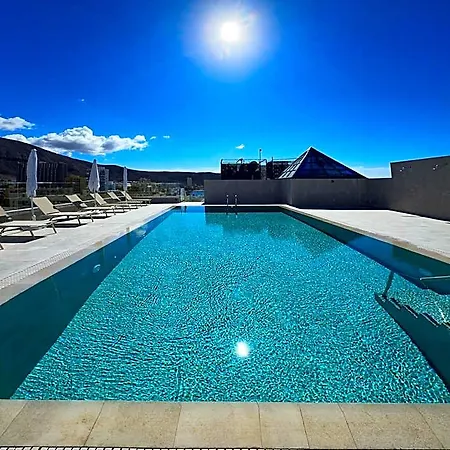 Reveron Plaza Otel 4*