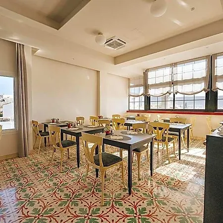 Reveron Plaza Otel