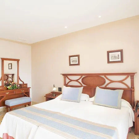 Reveron Plaza Los Cristianos (Tenerife)