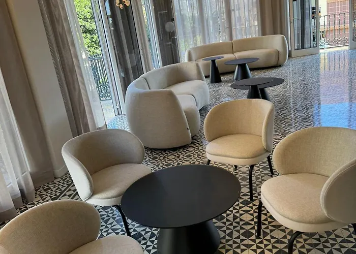 Hotel Reveron Plaza 4*